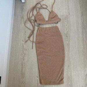 Oh Polly 2 Piece Gold Set, US size 6